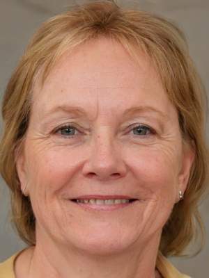 Сиделка в Санкт-Петербурге Козакова Валентина Евгеньевна