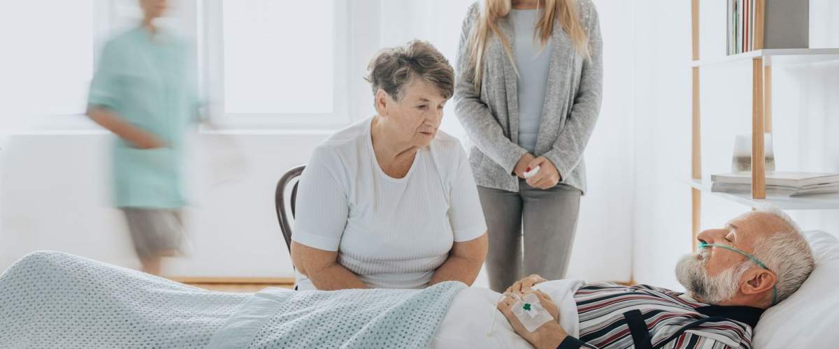 Уход за тяжелыми больными в Санкт-Петербурге