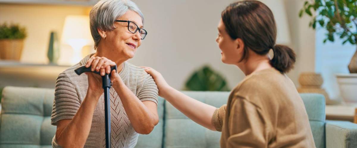 Сиделка с проживанием в Санкт-Петербурге