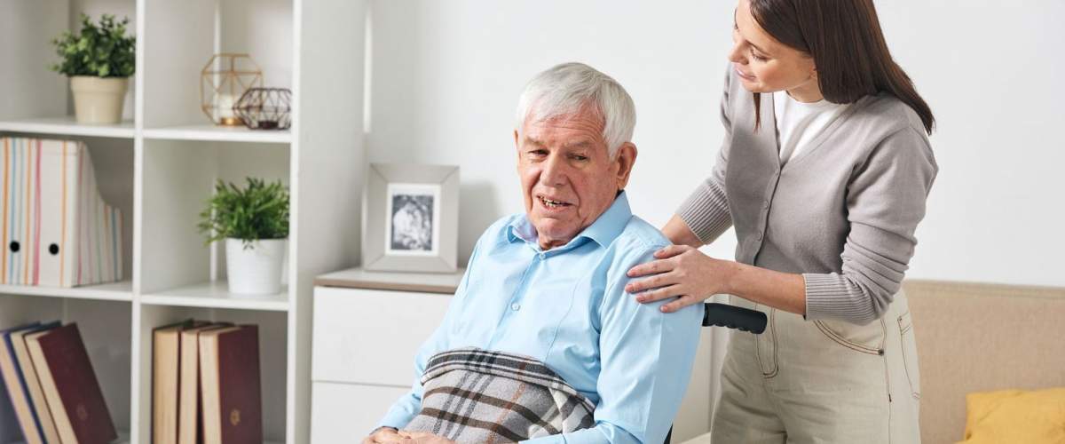 Услуги приходящей сиделки в Санкт-Петербурге