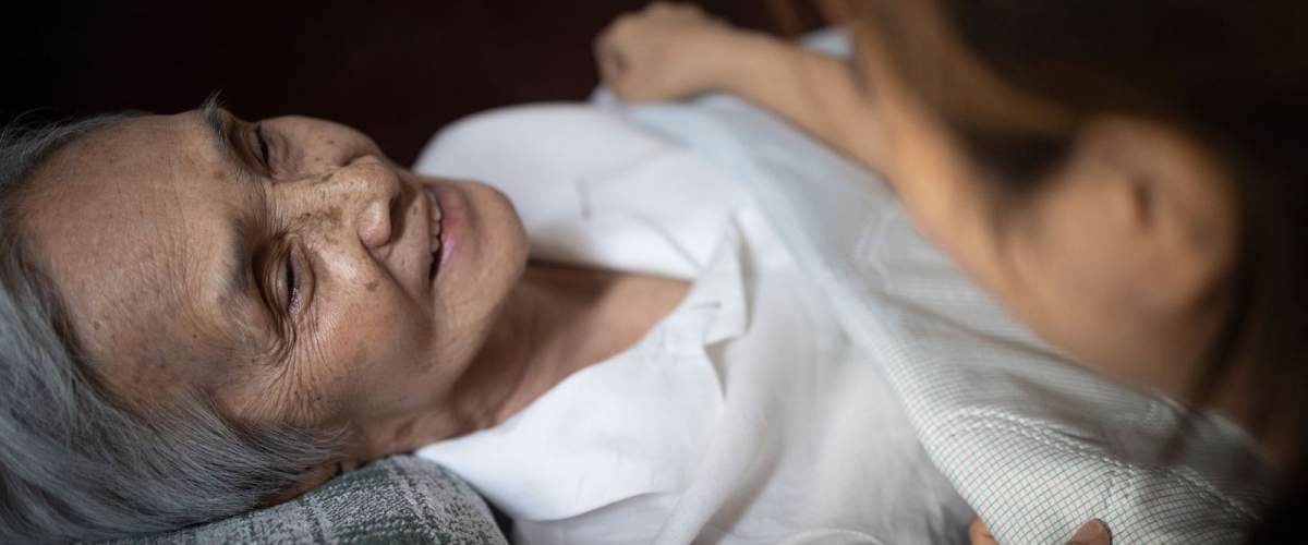 Сиделка для лежачего больного в Санкт-Петербурге