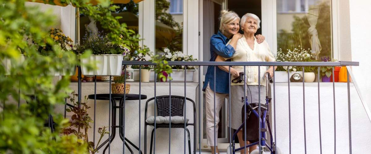 Найти сиделку на выходные дни в Санкт-Петербурге